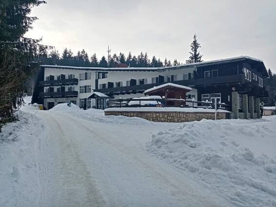 Dovolená v Horní Bečvě se snídaní: hotel blízko přehrady, turistických tras a sjezdovek