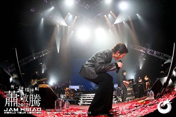 Jam Hsiao World Tour 2012 | Orientouch-e