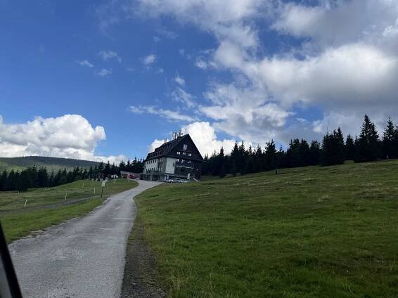 Krkonoše - Hotel Friesovy boudy | Život bez bariér, z.ú.