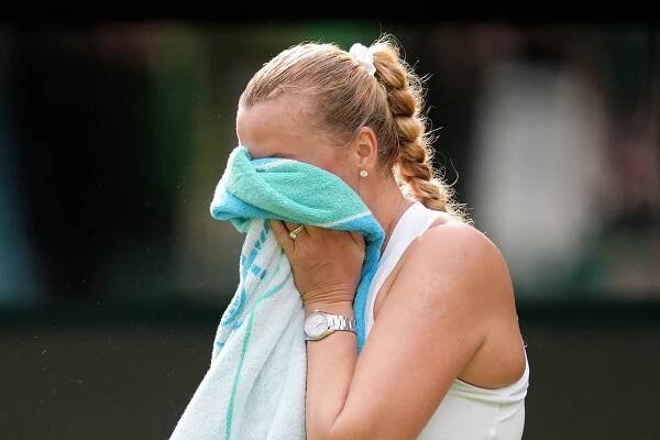 FOTO: Loučení Kvitové s Wimbledonem, tleskaly tribuny i soupeřka