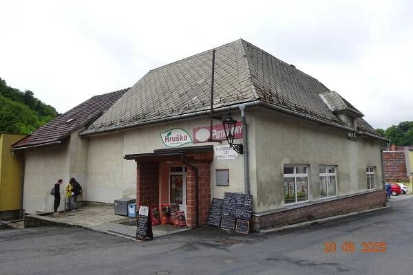 Fotografie - Hruška - smíšené zboží - 20.05.2025