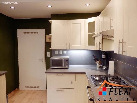 Pronájem bytu 2+1 58 m², Šídlovecká, Ostrava - Hrabová