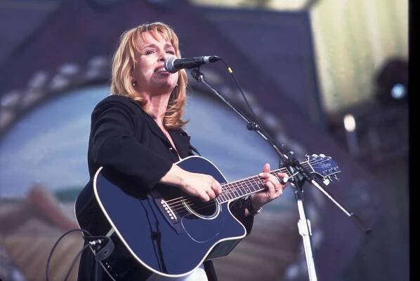 American musician Gretchen Peters performs onstage, Columbia, South Carolina, September 24, 1995