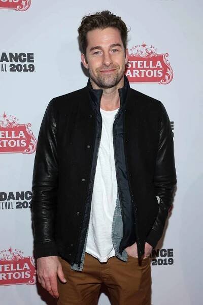 Scott Speedman Says He Borrowed a Tub from Neighbor 'We Don't Know' for Girlfriend's Home Birth