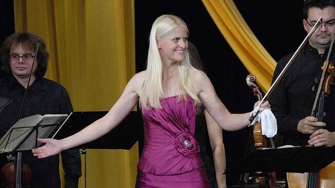 Gabriela Demeterová vystoupila v českotřebovské Malé scéně.