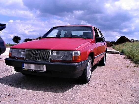 1991 Volvo 940 2.3 2.3 benzín + LPG 96 kW