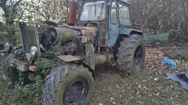 Traktor ZT 303