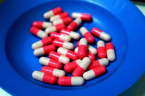 Užívejme antibiotik jako šafránu – říkají lékaři
