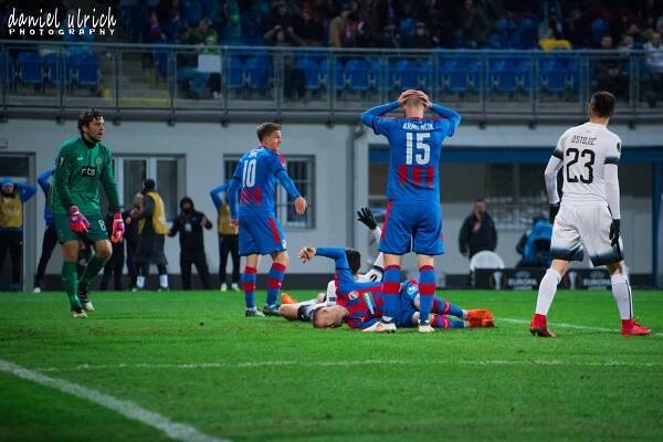 FC Viktoria Plzeň – FK Partizan 2:0 (22.2.2018) | Daniel Ulrich - Sportovní fotograf Plzeň