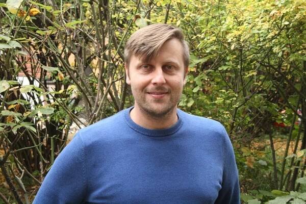 Martin Prošek: O češtině na svobodě – Neovlivní – investigativní deník o vlivu a lidech
