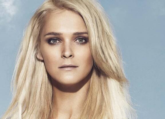 Carmen Kass Biography - Facts, Childhood, Family Life & Achievements