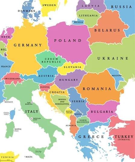 Střední Evropa, barevné země, politická mapa, s národními hranicemi a anglickými názvy. Oblast mezi západní a východní Evropou, založená na společné geografické, historické, sociální a kulturní identitě. — Ilustrace