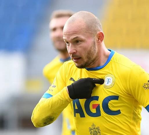 Sbohem, legendo! Vondrášek po 15 ligových sezonách opouští Teplice, s ním i Hyčka