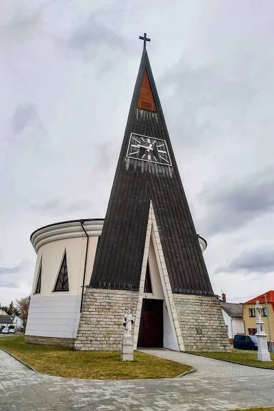 Kostel svatého Jana Nepomuckého (Opava)