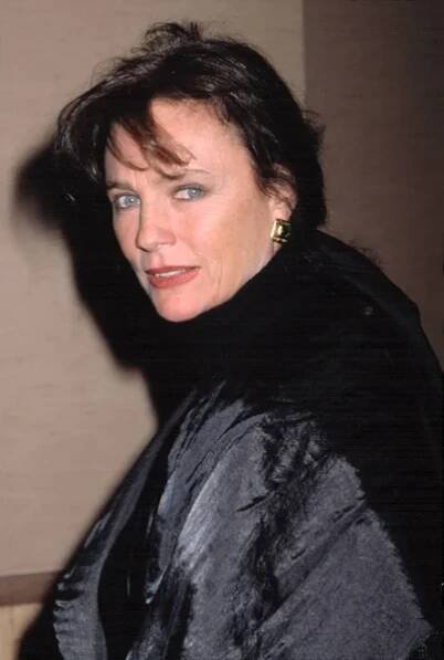 Jacqueline Bisset na premiéře ospalého času gal, NY 2/14/2002 — Stock obrázek