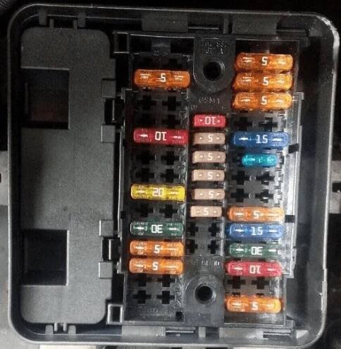 Pojistky a relé Volkswagen Transporter T5. Schéma pojistky Volkswagen Transporter T5. – West Euro Trade