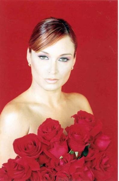 Dora Mazzone - Telenovely.net ... vše o telenovelách na jednom místě