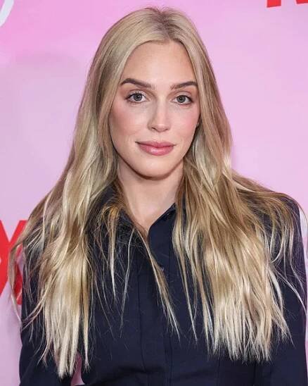Americký podcaster Alex Cooper (Alexandra Cooper) přijede na Los Angeles Premiere Event of Netflix 'XO, Kitty' Sezóna 1 se konala v Netflix Tudum Theater 11. května 2023 v Hollywoodu, Los Angeles, Kalifornie, Spojené státy americké. — Stock obrázek