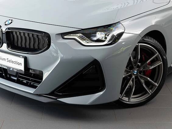 BMW M240i Coupe