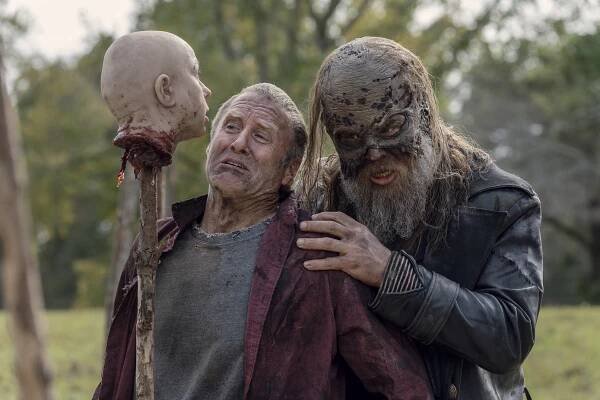 Mark Sivertsen, Ryan Hurst - Živí mrtví - Dívej se na kytky - Z filmu
