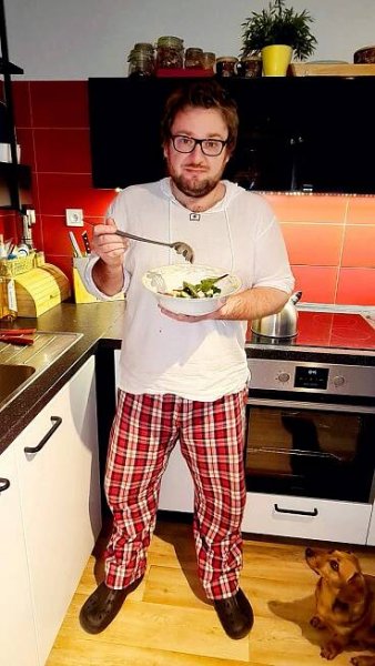 Herec Milan Enčev ze Slunečné tají recept na svíčkovou před režisérem. Nám ho ale prozradil!