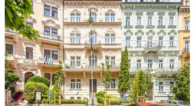 Prodej Mezonetového Bytu 3+kk, 83 M2, Karlovy Vary – Sadová Ulice - Re/Max Glorion