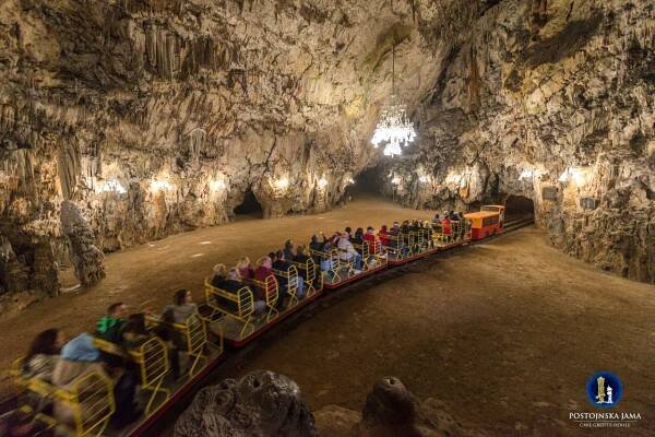 Postojna Cave - Belgian Wino