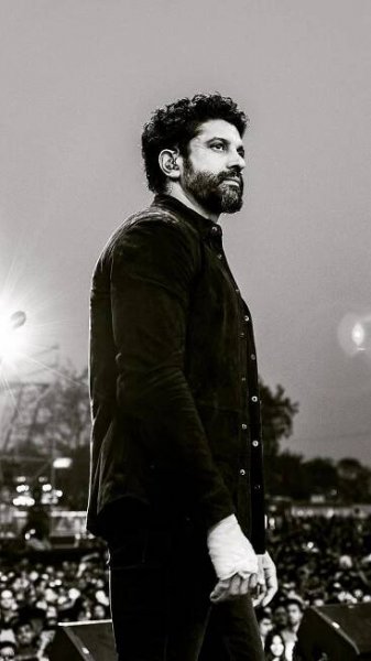 GOAAAAHHHH! Farhan Akhtar takes trip down memory lane