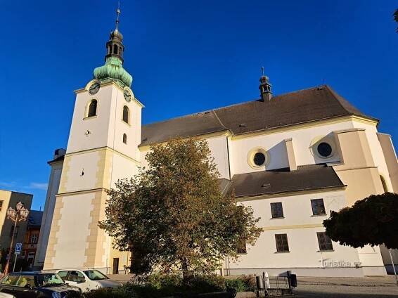 Svitavy a kostel Navštívení... - Kostel