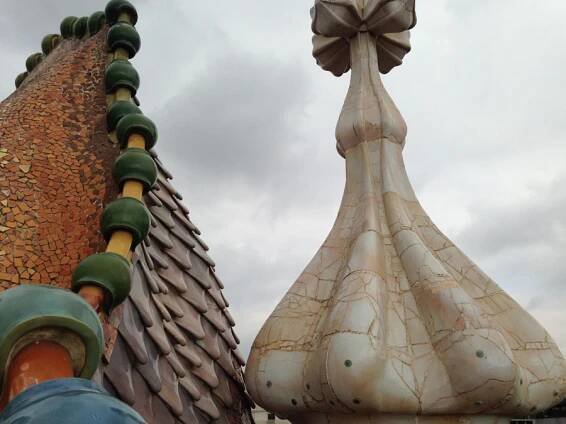 Tour guide in Barcelona: Gaudí and modernism visit