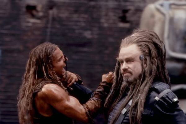 BATTLEFIELD EARTH, Barry Pepper, John Travolta, 2000. (c) Warner Bros./ Courtesy: Everett Collection.