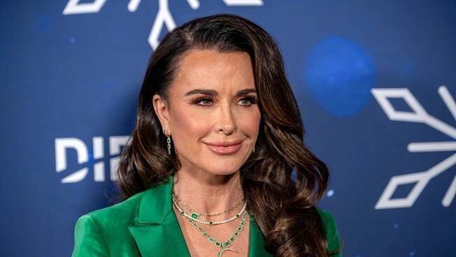 Kyle Richards and Kandi Burrus Love EltaMD Facial Sunscreen