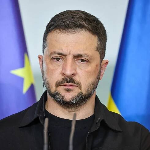 Trump and Zelensky to meet at the White House Monday as fallout from Putin Alaska summit continues. Here’s what to expect