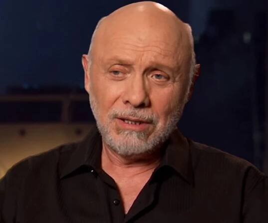 Hector Elizondo Biography - Facts, Childhood, Family Life & Achievements