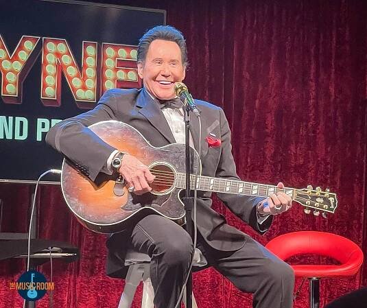 Wayne Newton Playing Guitar