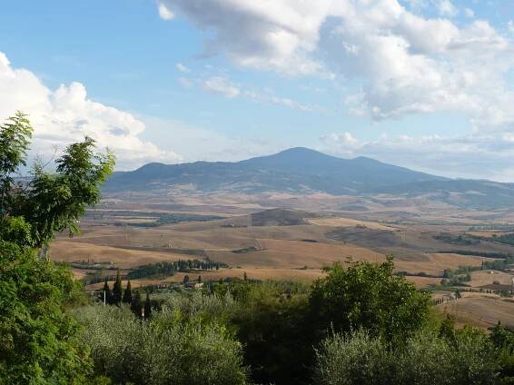 A weekend on Amiata: nature, thermal baths and delicacies