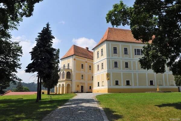 Letovice, zámek