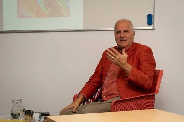 Spisovatel Jiří Šesták v táborské knihovně: Kristus jde na sever