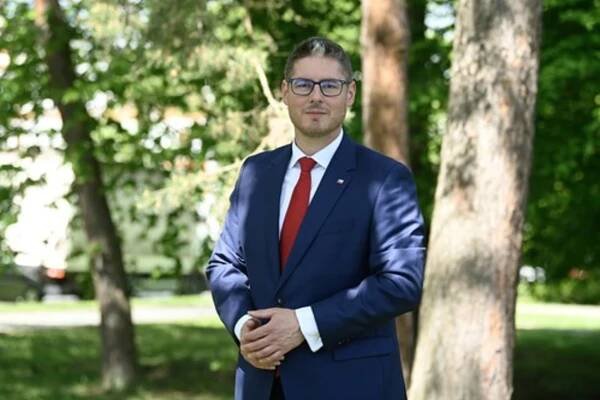 Hlaváček z ANO nebude pokračovat jako europoslanec, nahradí ho Kubín