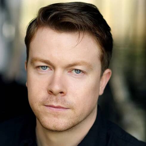 Fotka: Daniel Rigby jako Vernon Dursley ze seriálu Harry Potter