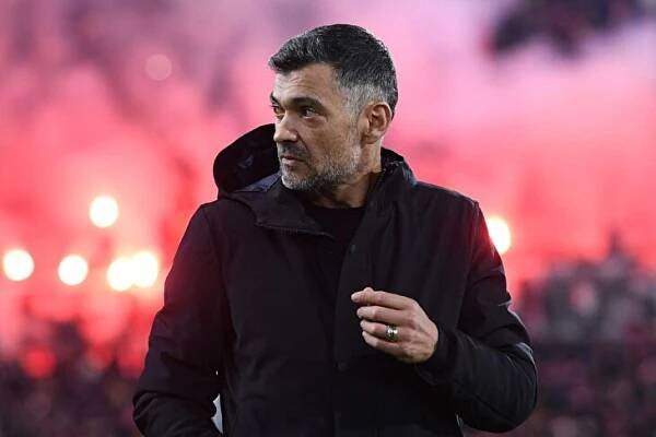 Fanoušci AC Milán protestovali nepřítomností. Není to lehká chvíle, je si vědom Conceição