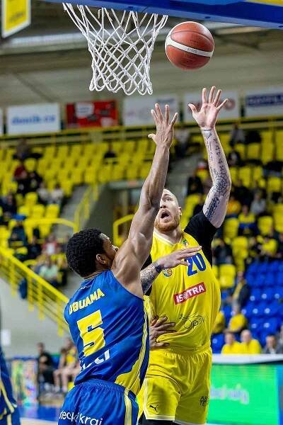 VIDEO: Nesmíme pustit Brno do rychlého basketu, řekl opavský asistent David Zach