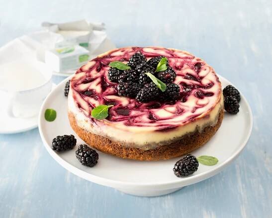 Ostružinový cheesecake s Lučinou