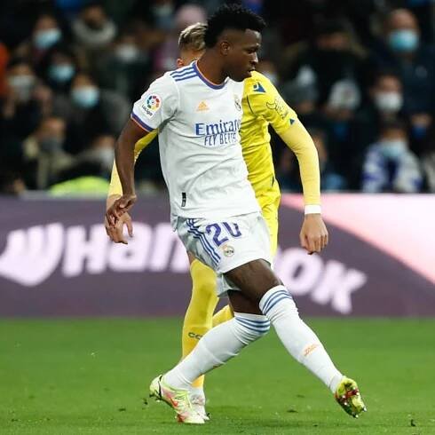 Real Madrid: Vinicius joins LaLiga 100 club against Cádiz