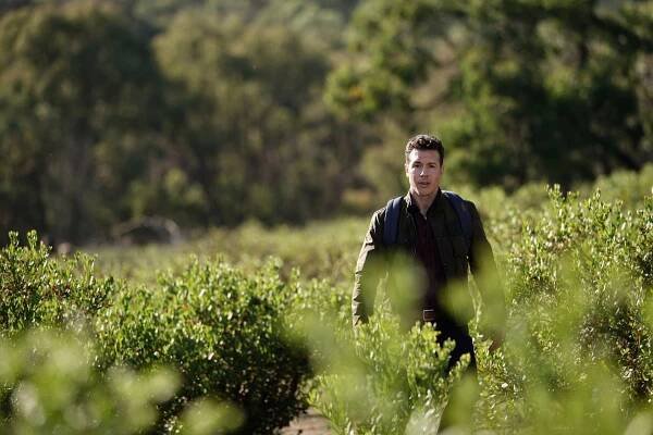 La Brea - Pilot - Z filmu - Jon Seda