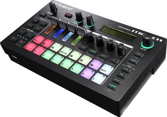 MC-101 GROOVEBOX