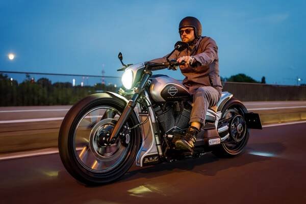 Thunderbike GT-B - Harley-Davidson Softail Breakout Custom Breakout FXBR/S Milwaukee-Eight 