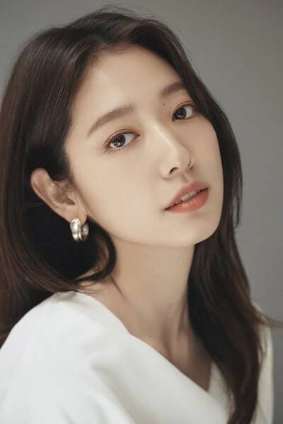 Biodata dan Profil Park Shin Hye, Istri Choi Tae Joon – Lapakkorea.com