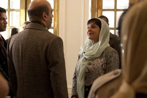 Hunted, Aaron Neil (L), Meera Syal (R), 'Polyhedrus', Season 1, Ep. #6, 11/23/2012, ©HBO