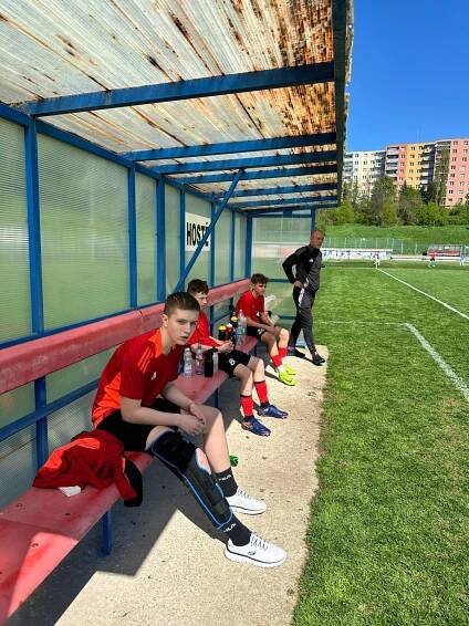 Dorostenci si v okresním derby poradili s Blanskem! Áčko podlehlo Ráječku. – FC Boskovice